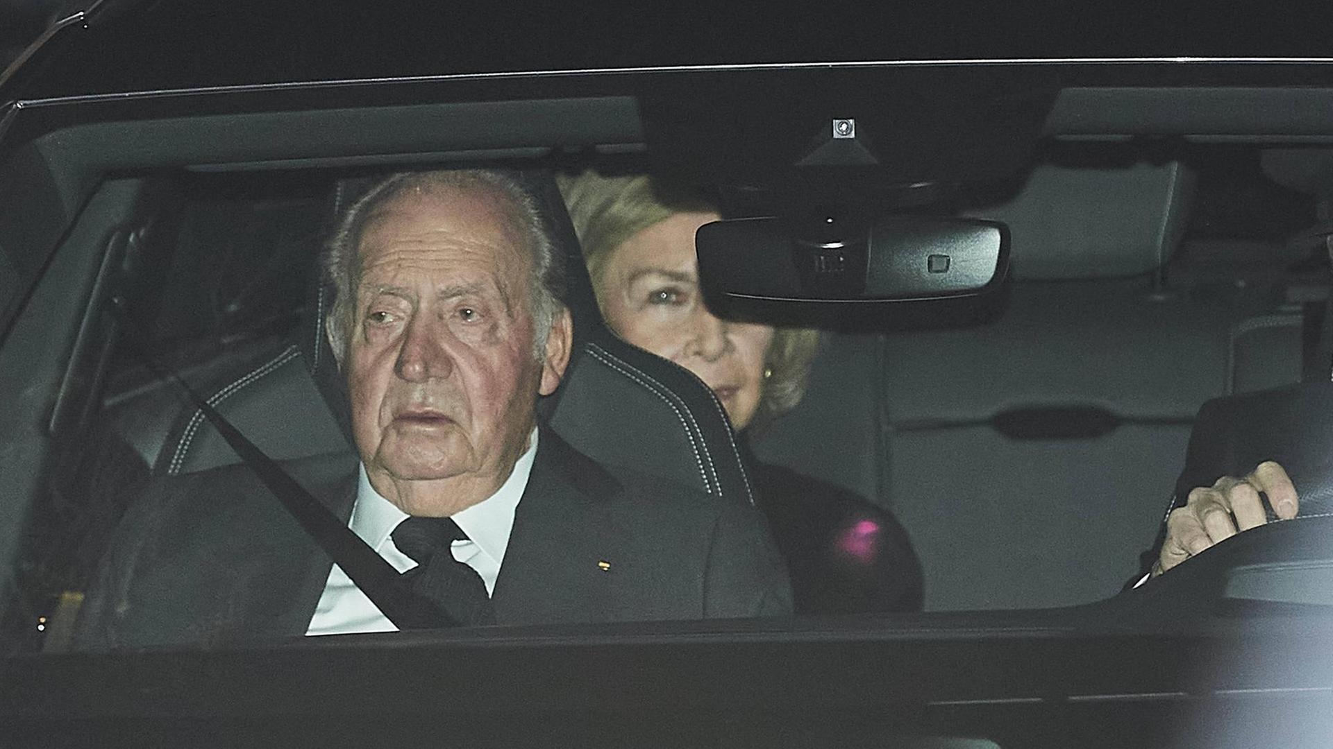 King Juan Carlos of Spain, The former Queen Sofia, attends Princess PIlar Borbon funeral chapel installed in the Gomez-Acebo royals adel house in Madrid. No Spain PUBLICATIONxINxGERxSUIxAUTxONLY Copyright: xPPEx