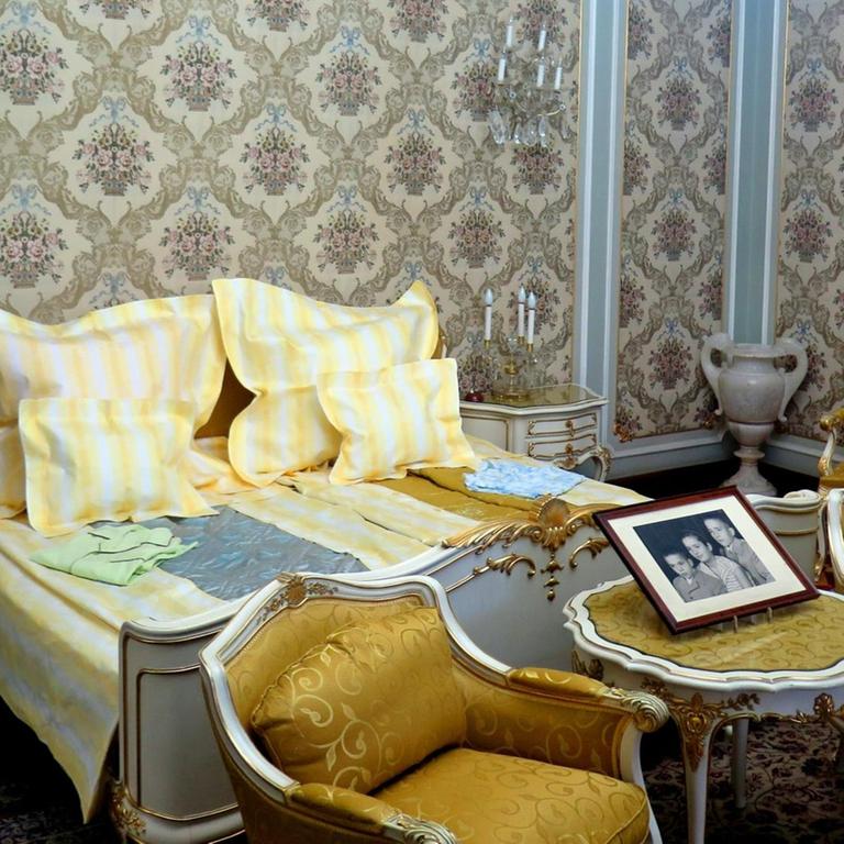 Prunkvolles Schlafzimmer im Bukarester Frühlingspalast