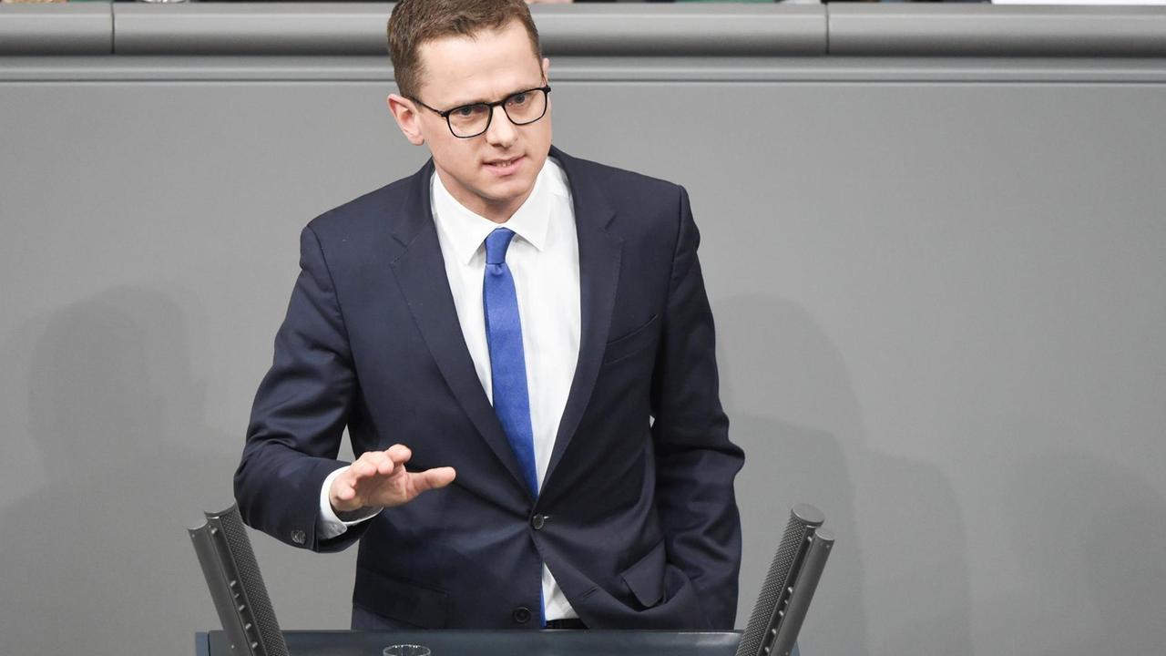 Der CDU-Politiker Carsten Linnemann spricht im Deutschen Bundestag.