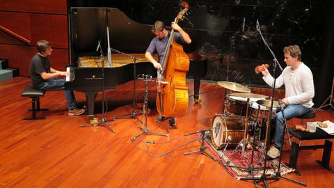 Das Rosset-Meyer-Geiger Trio bei einem Konzert im Beethovenhaus Bonn
