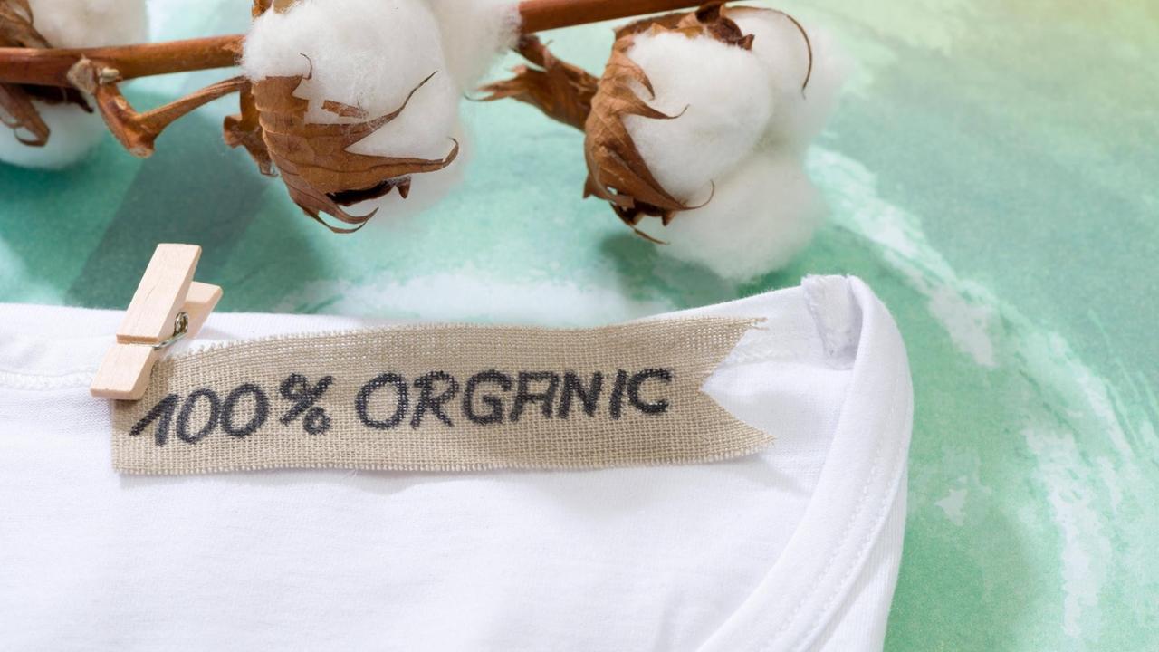 T-Shirt mit der Werbung für Öko-Baumwolle