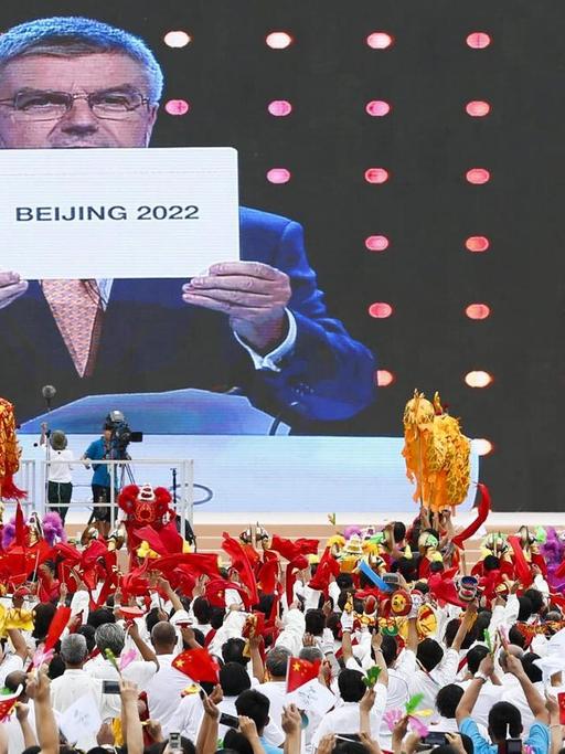 Jubel in Peking nach Bekanntgabe des Zuschlags für die Olympischen Winterspiele 2022.