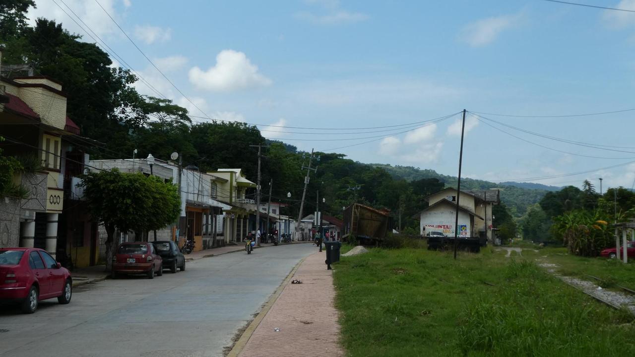 Die mexikanische Kleinstadt Salto de Agua, 150 Kilometer von der Grenze Guatemalas entfernt, und Zufluchtsort für illegale Migranten aus Mittelamerika.