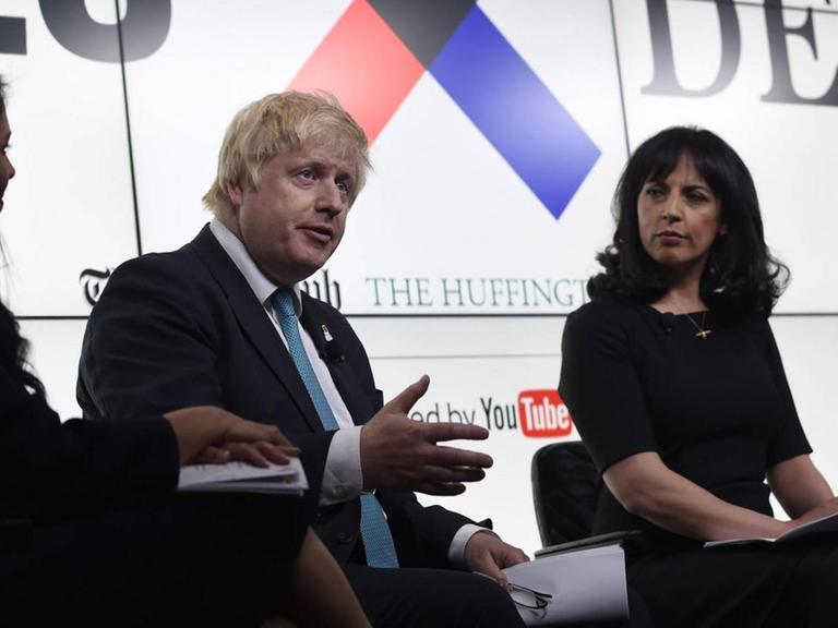 Aasmah Mir (3.v.l.), lange als Moderatorin ein Gesicht der BBC - hier 2016 in einer Brexit-Debatte mit Boris Johnson - wechselt zu "Times Radio"