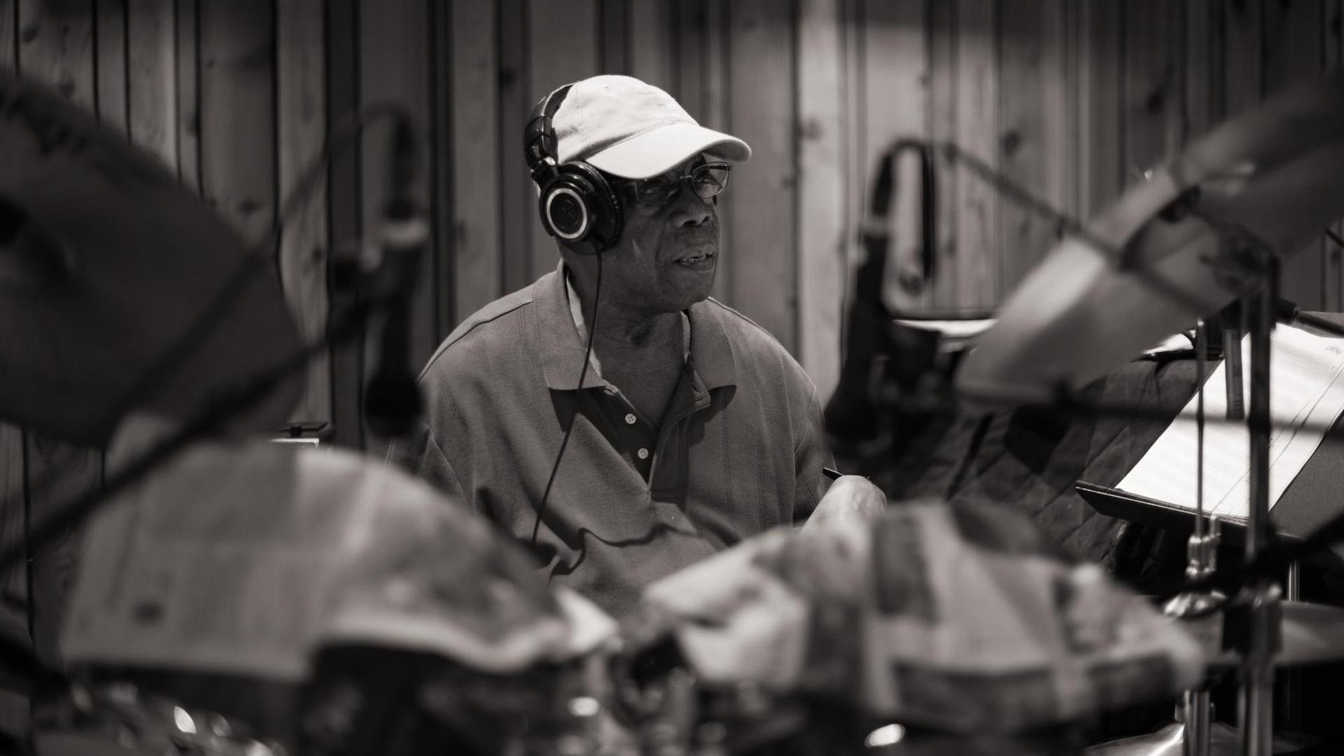 Andrew Cyrille am Schlagzeug Andrew Cyrille am Schlagzeug