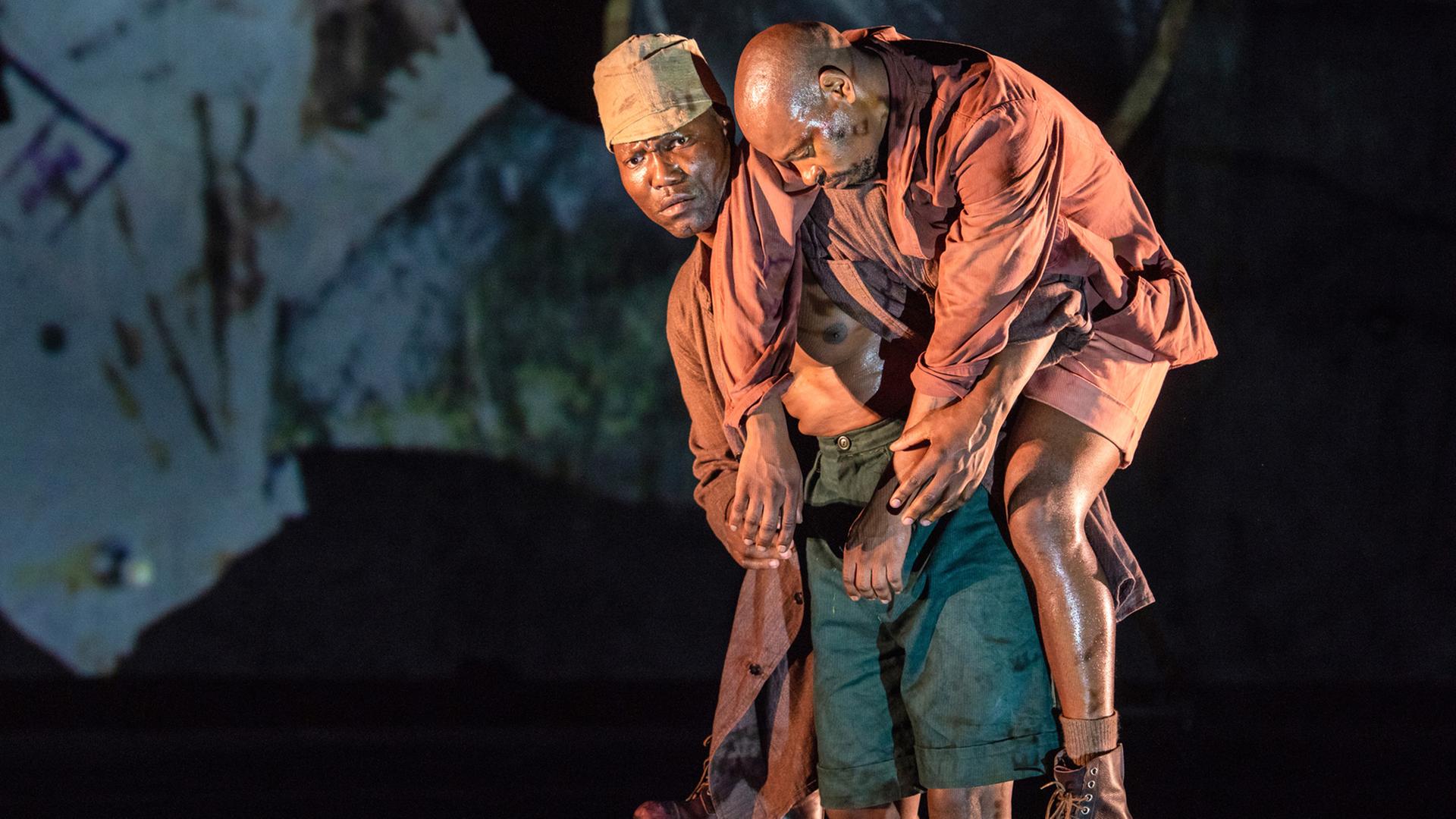 Szene aus dem Musiktheater "The Head an the Load" des südafrikanischen Regisseurs William Kentridge