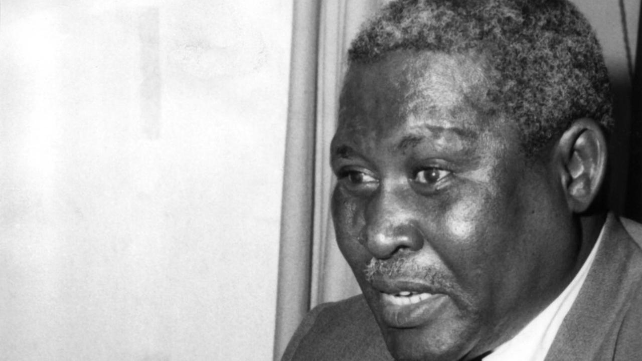 Der südafrikanische Politiker, ANC-Präsident und Friedensnobelpreisträger 1960, Albert John Lutuli / Luthuli. (Undatierte Aufnahme). Er wurde 1898 in Südrhodesien geboren und starb am 21.7.1967 in Stanger bei Durban nach einen Eisenbahnunglück. +++(c) dpa - Report+++ | Verwendung weltweit