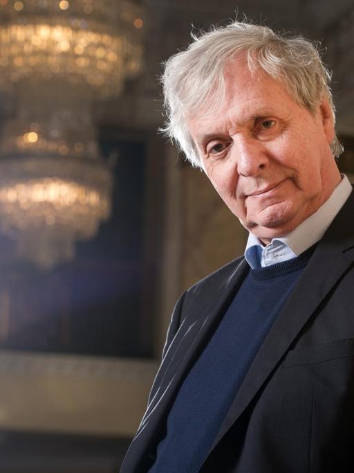 Der Komponist Philippe Boesmans, aufgenommen im Stuttgarter Opernhaus