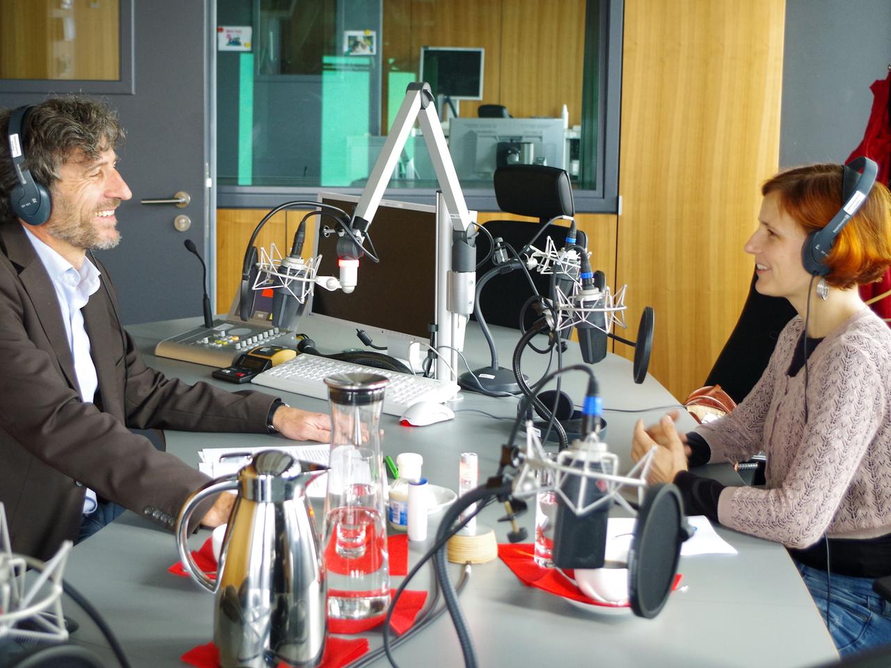 Katja Kipping im Gespräch mit DLF-Redakteur Gerhard Schröder