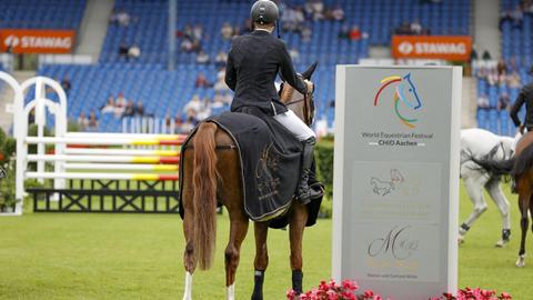 AACHEN - CHIO Aachen 2021, AACHEN - CHIO Aachen 2021 SCHULZE TOPPHOFF Philipp GER, Clemens de la Lande Deutschlands U25 Springpokal der Stiftung Deutscher Spitzenpferdesport, Preis der Familie Müter - Qualifikation Springprüfung Fehler/Zeit, Qualifikation Aachen, Reitstadion Soers 14. September 2021 - *** AACHEN CHIO Aachen 2021, AACHEN CHIO Aachen 2021 SCHULZE TOPPHOFF Philipp GER , Clemens de la Lande Deutschlands U25 Springpokal der Stiftung Deutscher Spitzenpferdesport, Prize of the Müter Family Qualification Jumping Test Fault Time , Qualification Aachen, Reitstadion Soers 14 September 2021