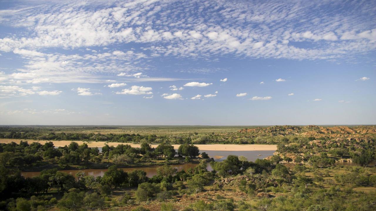 Ausblick im Mapungubwe-Nationalpark auf den Zusammenfluss von Limpopo und Shashi