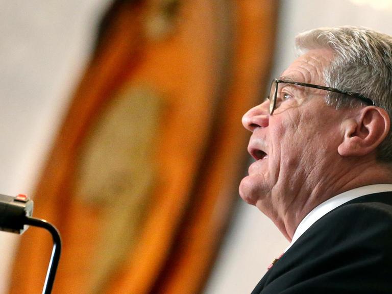 Bundespräsident Joachim Gauck bei seiner Rede am Hauptsitz der Kommission der Wirtschaftsgemeinschaft Westafrikanischer Staaten, ECOWAS
