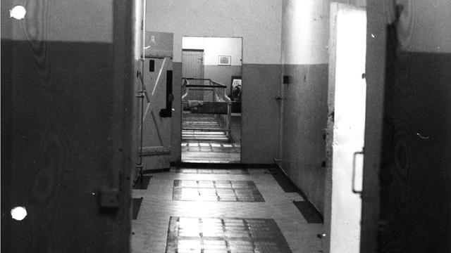 Gruppenbereich mit Einzelarrestzellen