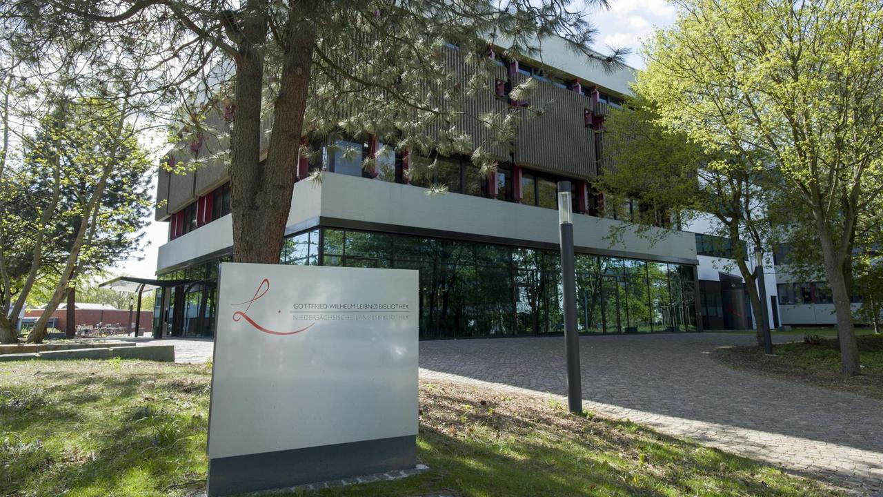 Die Gottfried Wilhelm Leibnizu Bibliothek.