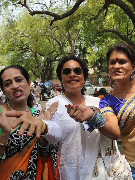 Mitglieder der Trensgender Community in Indien