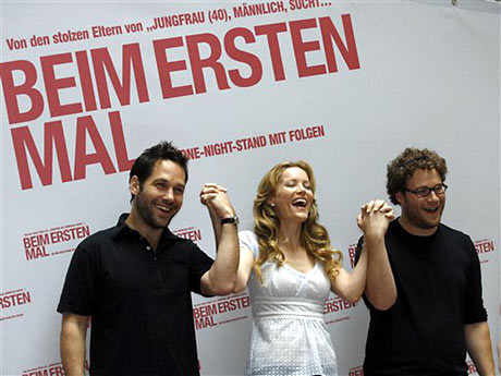 Die Schauspieler Paul Rudd, Leslie Mann und Seth Rogen bei der Deutschlandpremiere von "Beim ersten Mal" in Berlin