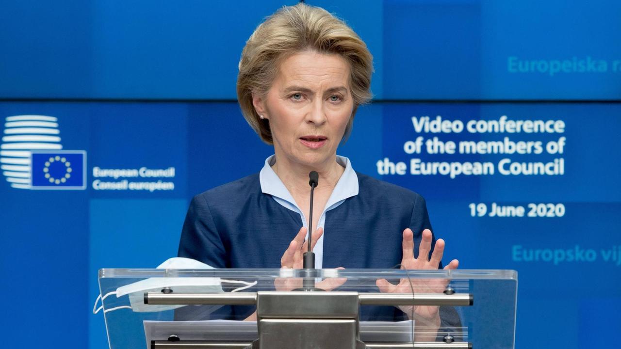 200620 -- BRUSSELS, June 20, 2020 Xinhua -- European Commission President Ursula von der Leyen speaks at a press conference following a video conference of European leaders at the EU headquarters in Brussels, Belgium, June 19, 2020. European leaders met at a video conference on Friday, discussing an ambitious fund to help the European economies recover from the COVID-19 pandemic. But no consensus was reached. The heads of state and government of the European Union s member states hopefully will meet again physically in July to address their differences, President of the European Council Charles Michel told media following the video conference. European Union/Handout via Xinhua BELGIUM-BRUSSELS-EU-COVID-19-VIDEO CONFERENCE PUBLICATIONxNOTxINxCHN