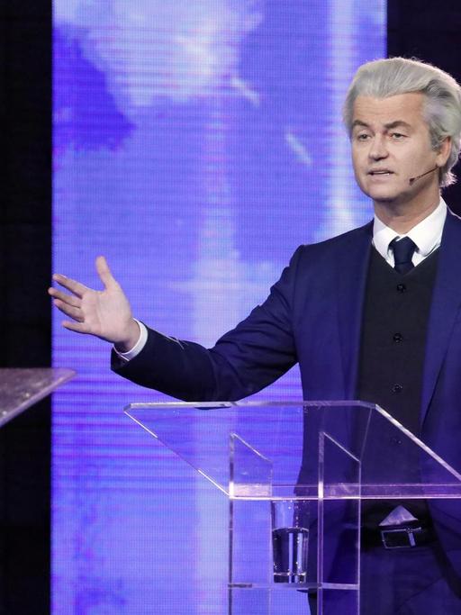 Der PVV-Vorsitzende Wilders und Ministerpräsident Rutte in einer TV-Debatte (13.03.17)