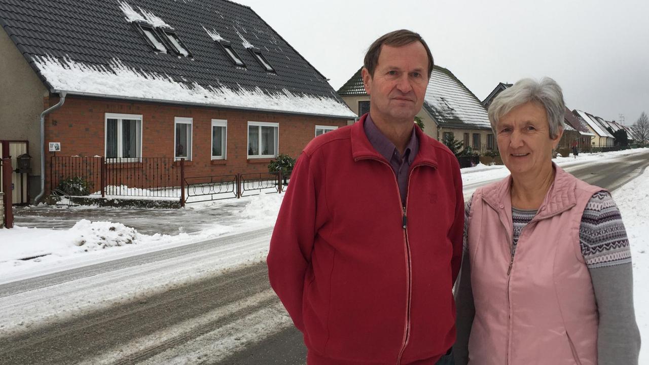 Das Ehepaar Walsleben im Dorf Tramm in Mecklenburg-Vorpommern