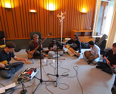 Die deutsch-afghanische Musikgruppe "Safar" zu Gast im Studio bei Deutschlandradio Kultur.