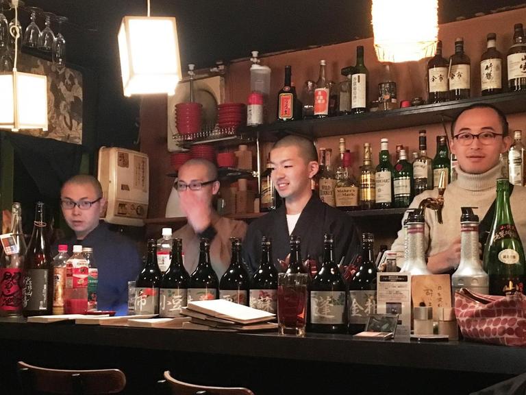 Die "Vows"-Bar in Tokyo wird von buddhistischen Mönchen betrieben