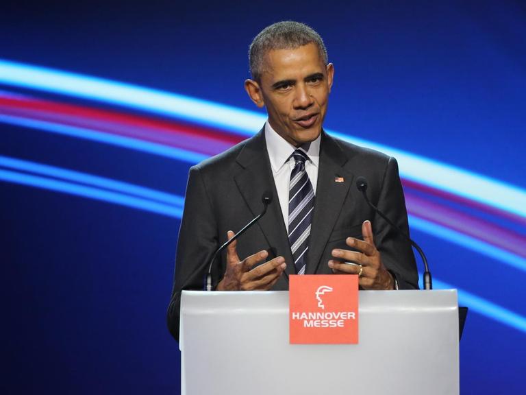Sie sehen US-Präsident Barack Obama während seiner Eröffnungsrede der Hannover-Messe.