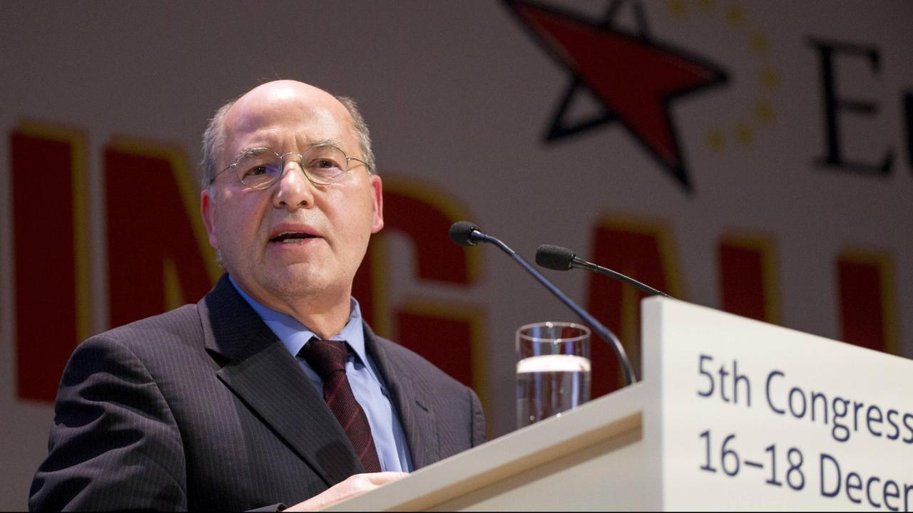 Gregor Gysi beim Kongress am 17.12.2016, auf dem er zum Vorsitzenden der Europäischen Linken gewählt wurde.