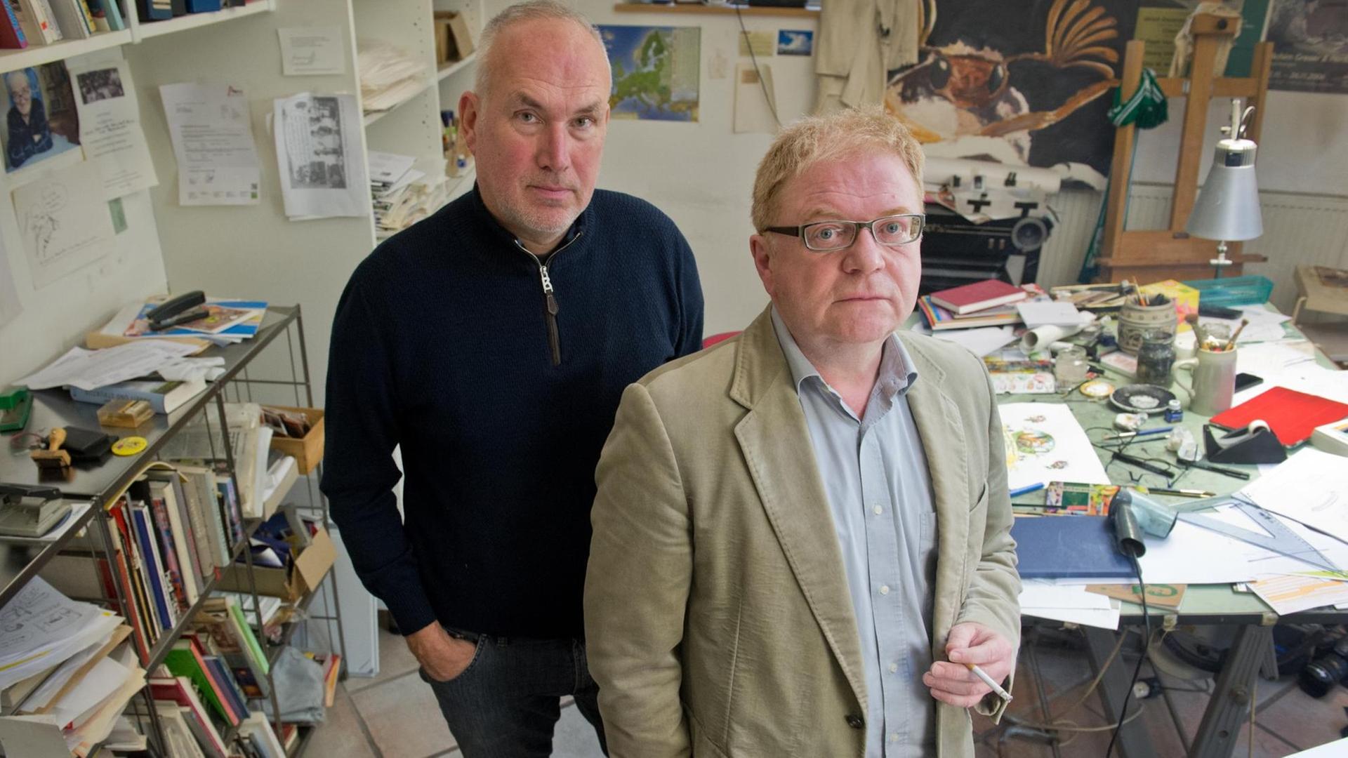 Ein Porträt der beiden Karikaturisten Achim Greser (r) und Heribert Lenz in ihrem Atelier in Aschaffenburg. Ein Porträt der beiden Karikaturisten Achim Greser (r) und Heribert Lenz in ihrem Atelier in Aschaffenburg.