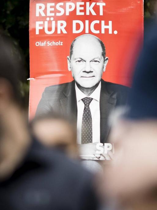 Wahlplakat von Olaf Scholz (SPD) mit dem Slogan 'Respekt für Dich'. 09.08.2021.