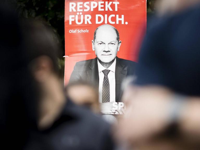 Wahlplakat von Olaf Scholz (SPD) mit dem Slogan 'Respekt für Dich'. 09.08.2021.