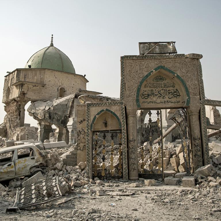 Überreste der Al-Nuri-Moschee in der Altstadt von Mossul im Nordirak: Hier hatte der sogenannte "Islamische Staat»" das Kalifat verkündet; Aufnahme vom 21.09.2017