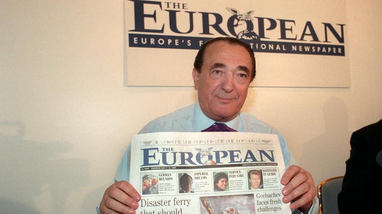 Der britische Verleger Robert Maxwell stellt am 9. Mai 1990 in Frankfurt am Main seine Wochenzeitung "The European" vor. Er wurde am 4. Juni 1923 geboren und am 5. November 1991 unter nicht gekl