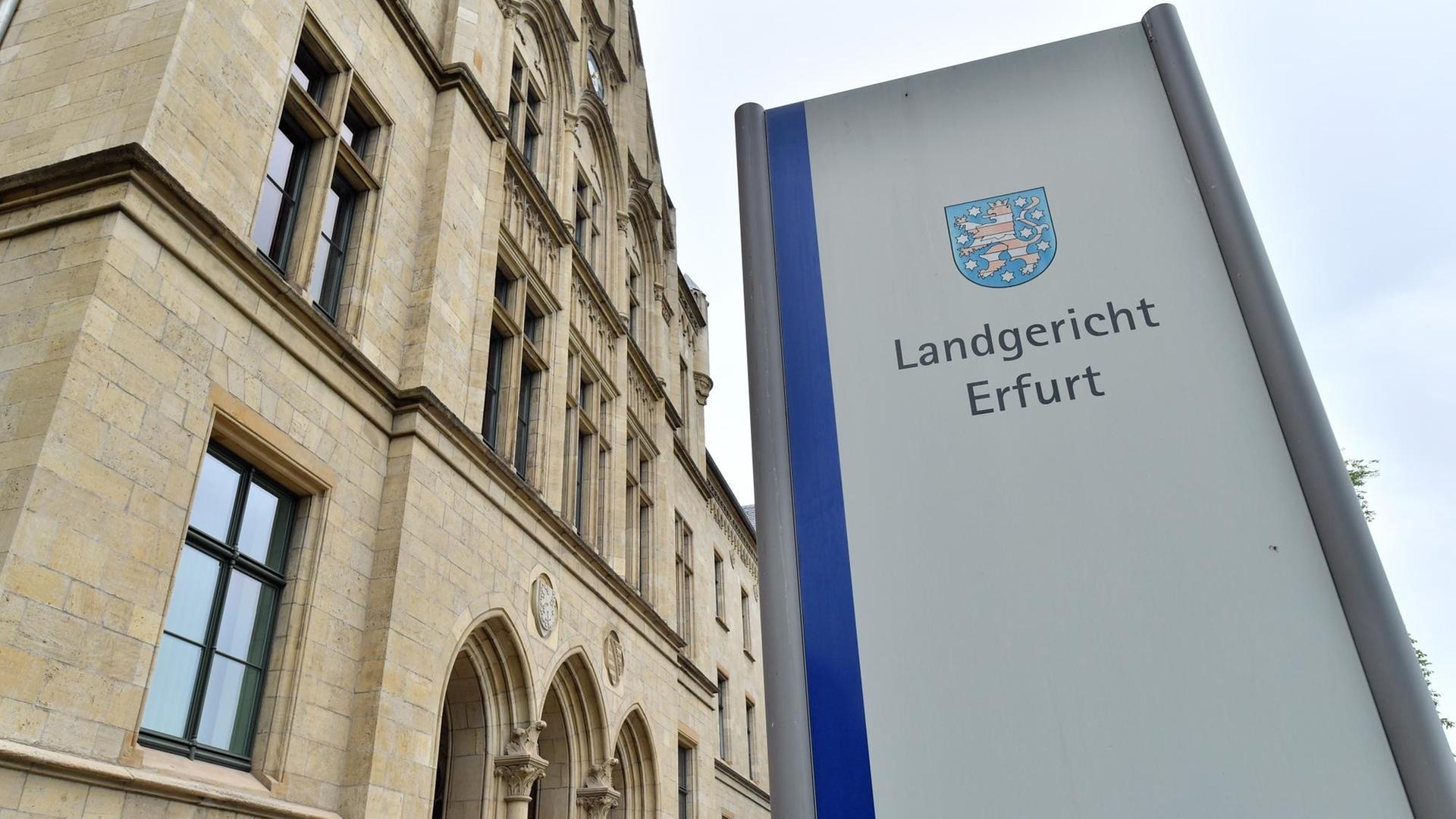 Thüringen, Erfurt: Das Gebäude des Landgerichts Erfurt