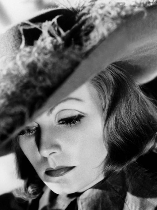Porträtaufnahme von Greta Garbo als Königin Christine in dem gleichnamigen Film aus dem Jahr 1933.