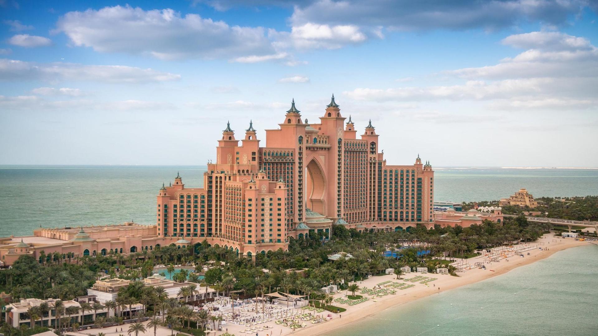 Panoramaansicht des Luxushotels Atlantis the Palm in Dubai