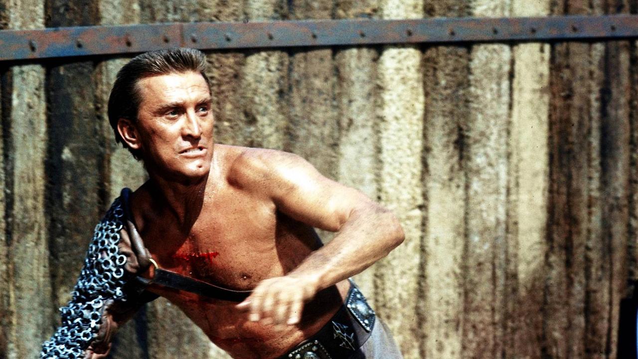 Der Schauspieler Kirk Douglas in einer Szene aus dem Film "Spartacus". (Aufnahmedatum geschätzt)