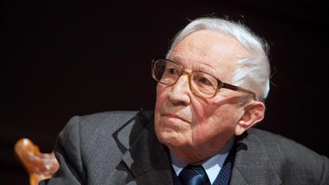 Der polnische Lyriker und Schriftsteller Tadeusz Rozewicz in einer Aufnahme von 2010