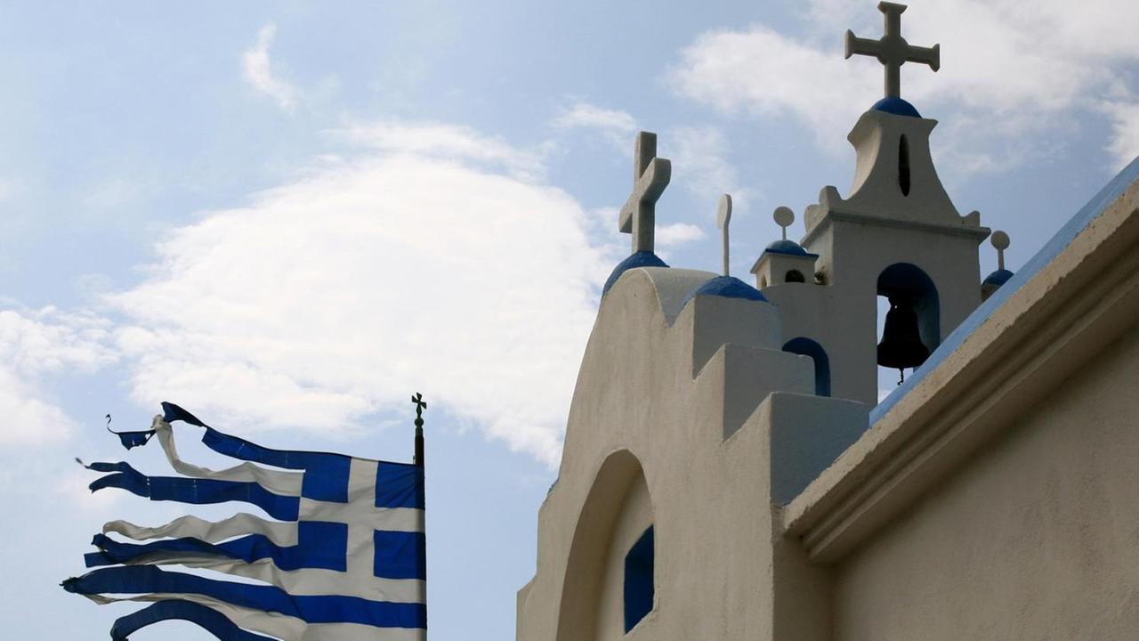 Die Griechische Fahne im Wind