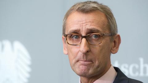 Sie sehen den CDU-Politiker Armin Schuster