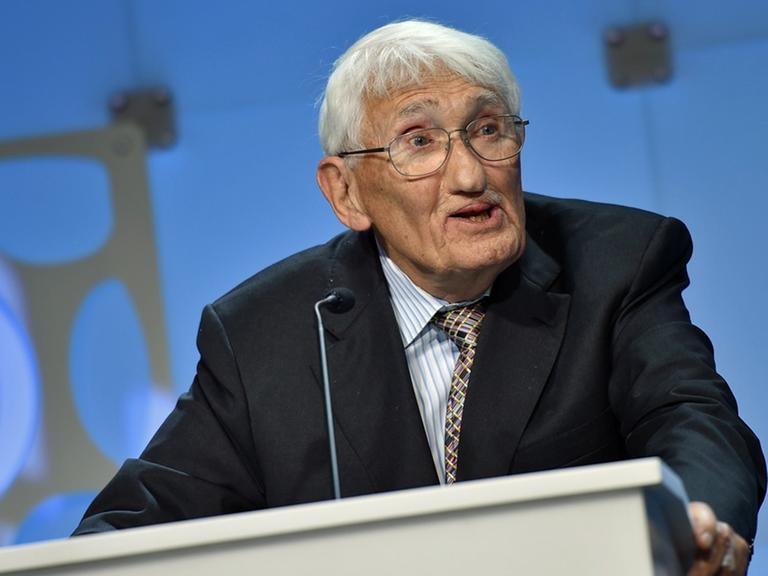 Jürgen Habermas, deutscher Philosoph, spricht am 4.7.2018 im ZDF-Hauptstadtstudio in Berlin. Habermas erhielt den deutsch-französischen Medienpreis.