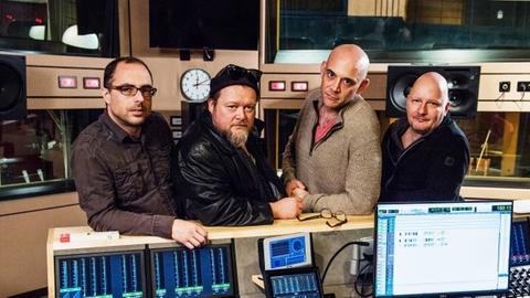 V.l.n.r.: Der Autor Lukas Holliger, Martin Engler (Heiner Glut), Robert Dölle (Zeller) und Holger Kunkel (Albert Hess).