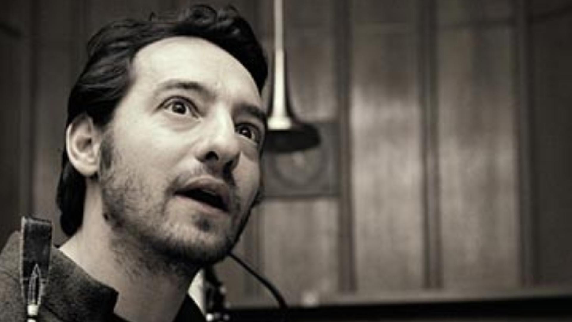 Boris Aljinovic lebt gleichsam in den Geschichten, die er vorträgt.