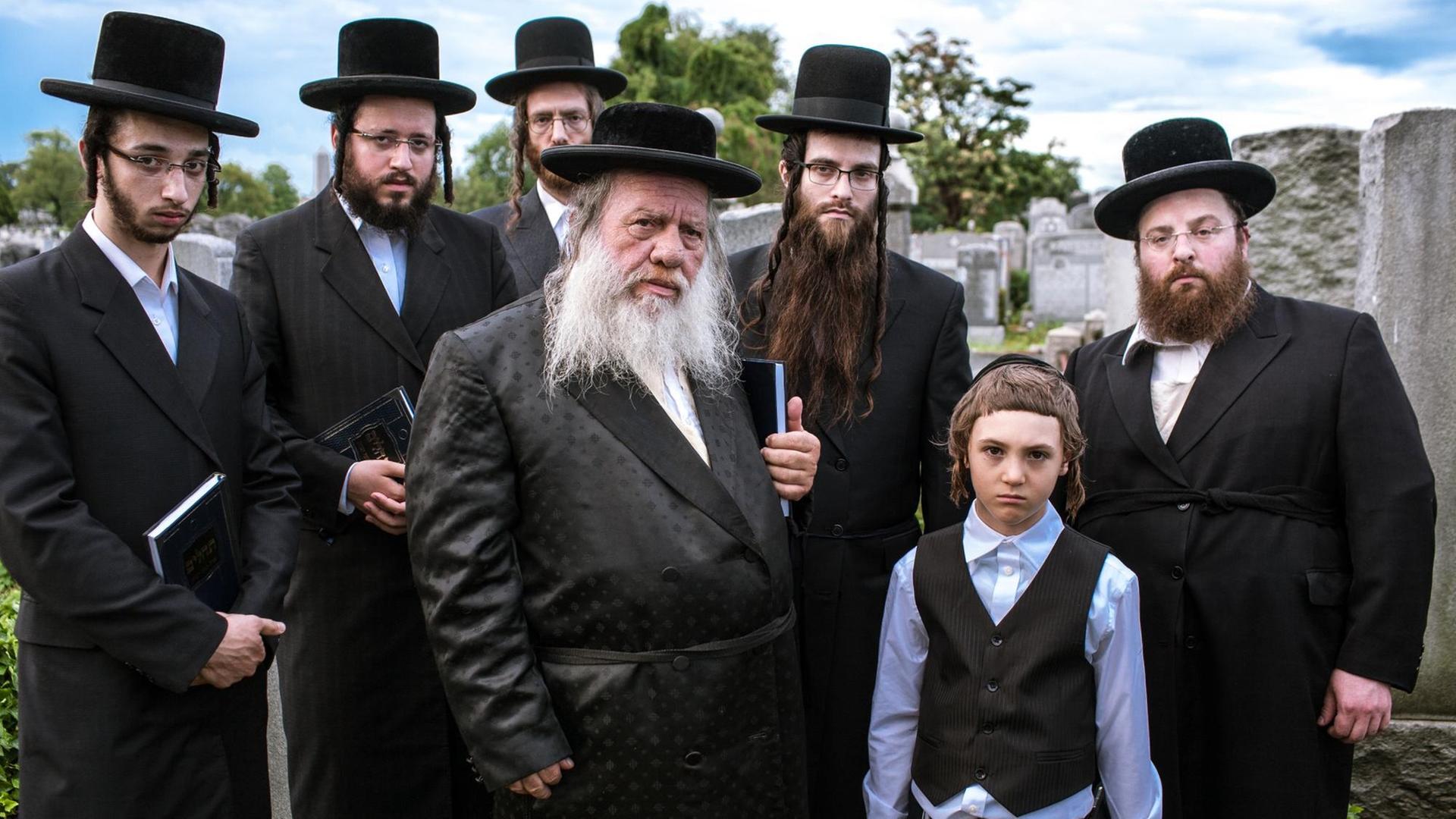 Yossi Rosenzweig, LA Rosenzweig, Eliezer Niborski, Meyer Schwartz, Yoel Weisshaus, Ruben Niborski, Menashe Lustig Yossi Rosenzweig, LA Rosenzweig, Eliezer Niborski, Meyer Schwartz, Yoel Weisshaus, Ruben Niborski, Menashe Lustig