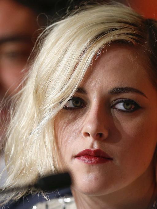 Filmfestspiele in Cannes 2016: Die Schauspielerin Kristen Stewart bei der Pressekonferenz zum Film "Personal Shopper" von Olivier Assayas