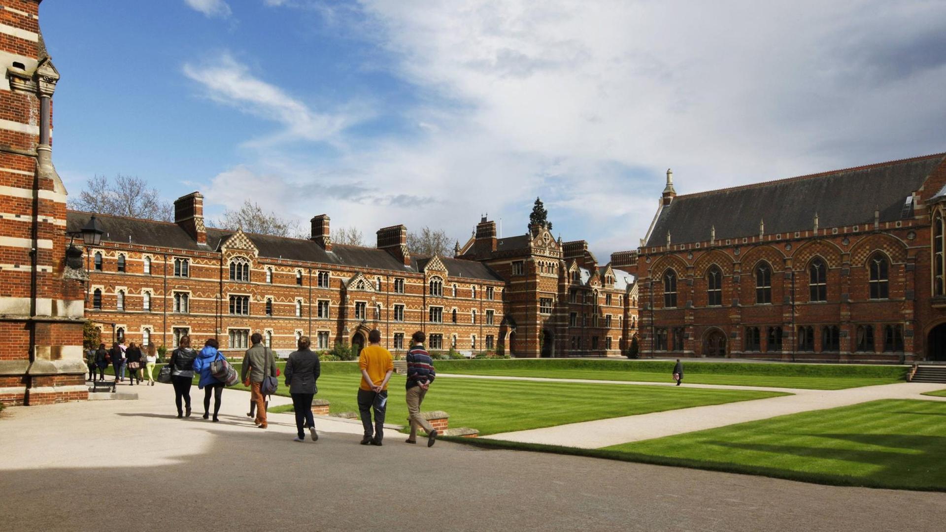 Campus des Keble College. Eines von 39 Colleges, die alle unabhängig sind und zusammen die University of Oxford bilden.