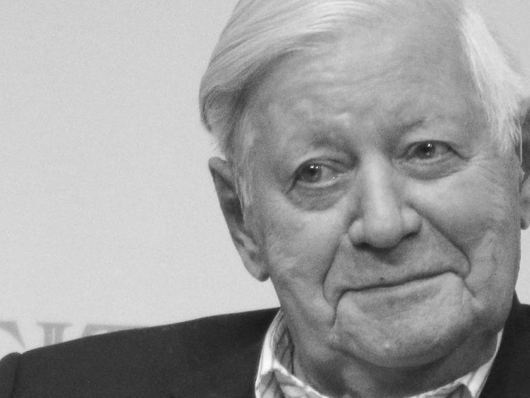 Altkanzler Helmut Schmidt starb am 10. November 2015 in Hamburg