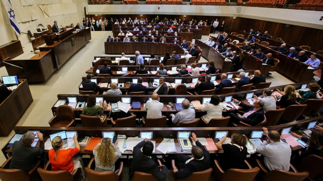 19.7.2018: Abgeordnete der Knesset stimmen über das israelische Nationalstaatsgesetz ab.
