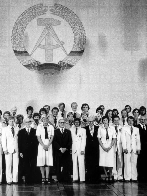 Die DDR-Olympiamannschaft wird am 10.9.1976 im Staatsratsgebäude in Berlin empfangen.