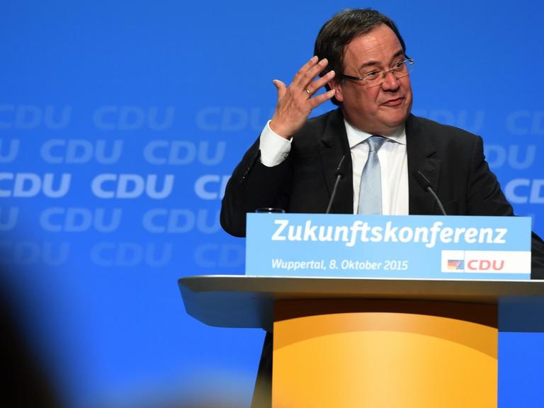 Der CDU-Vize und NRW-Parteivorsitzende Armin Laschet spricht bei der Zukunftskonferenz in Wuppertal.