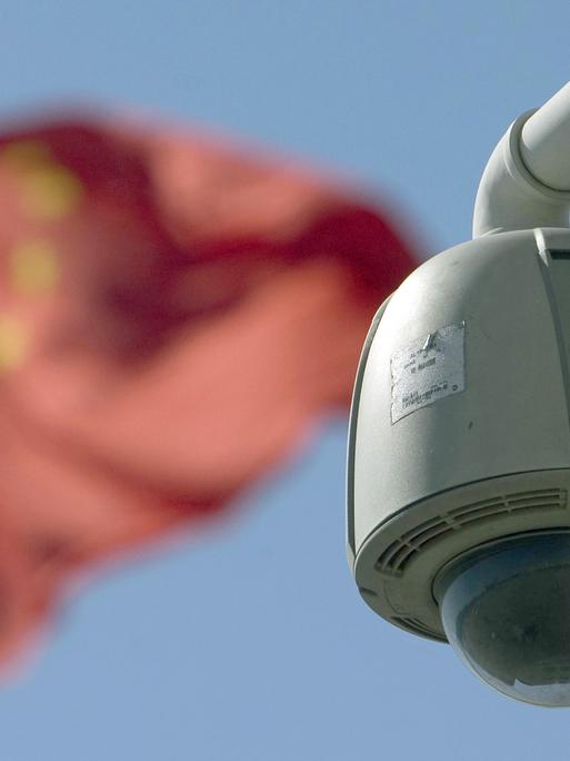 Überwachungskamera auf dem Tiananmen Platz in der chinesichen Hauptstadt Peking